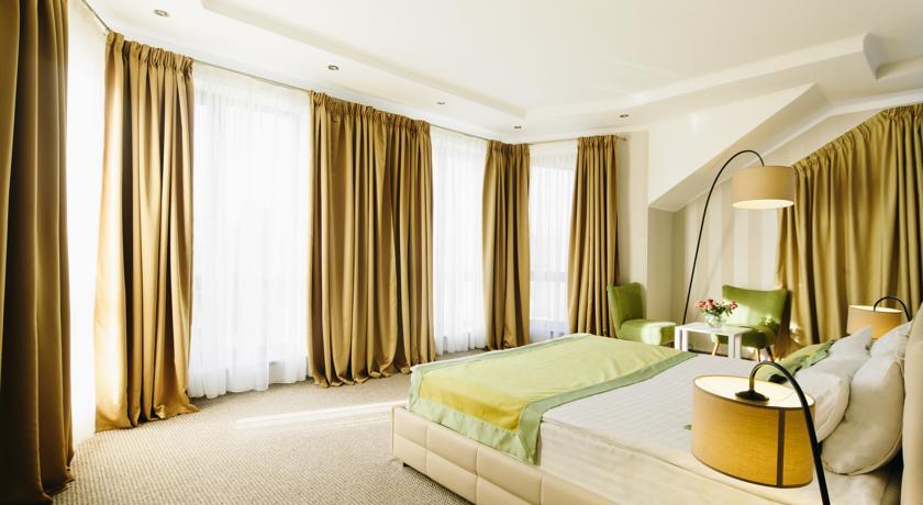 Hotel Otte Myrhorod Zimmer foto
